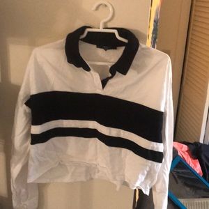 Long sleeved cropped top